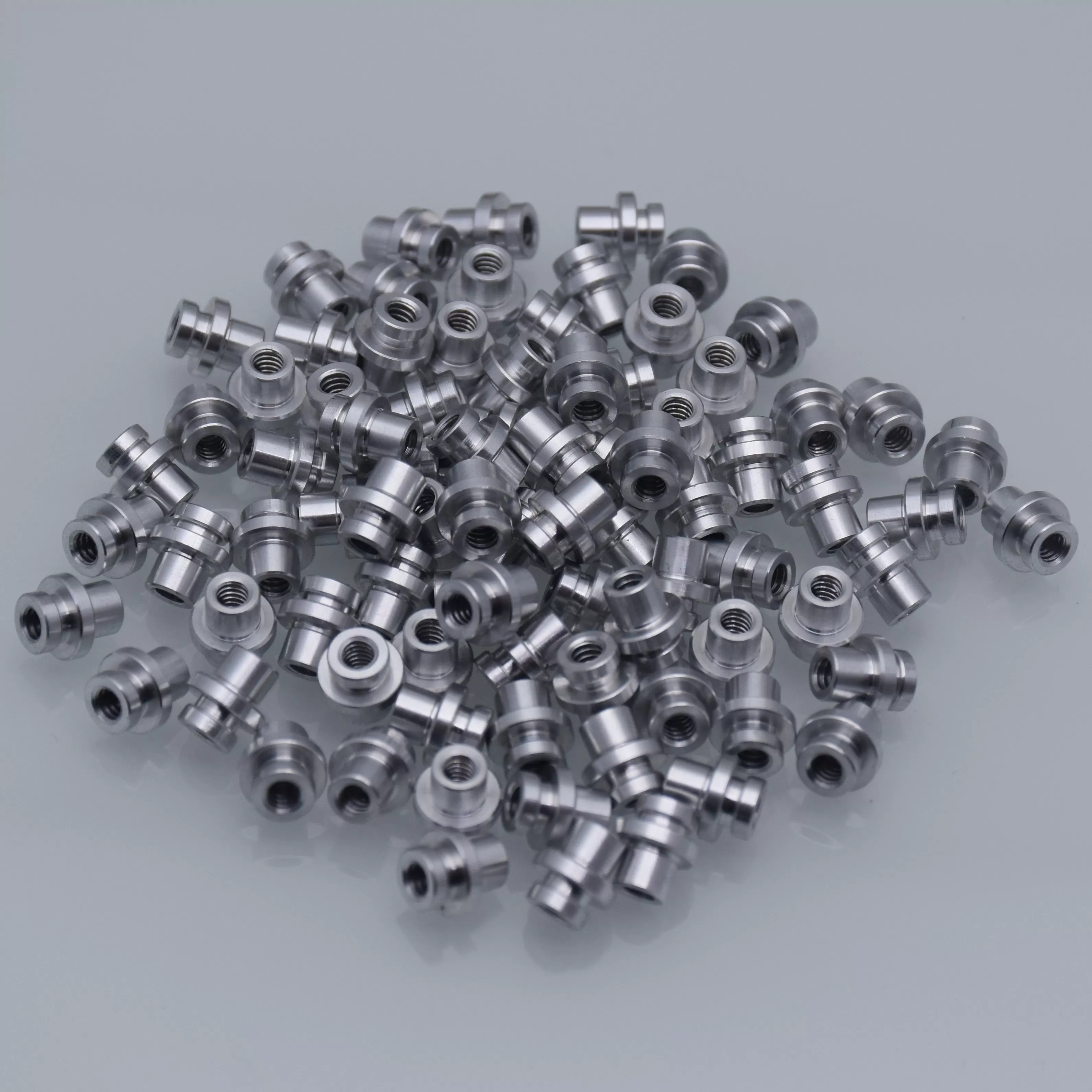 CNC Turning aluminum screws