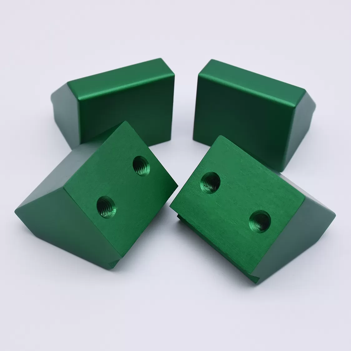 CNC machined green anodized triangular thread block aluminum parts
